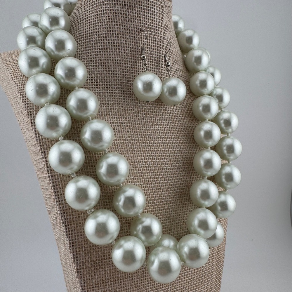 Oversized Beaded Double Strand‎ Hint of MInt Green Necklace 35"  Earrings Set